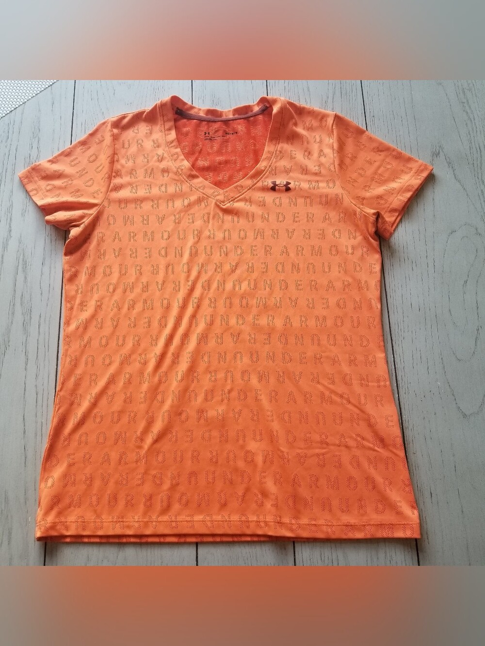 Under Armour Neon Orange V-Neck Short Sleeve Tee